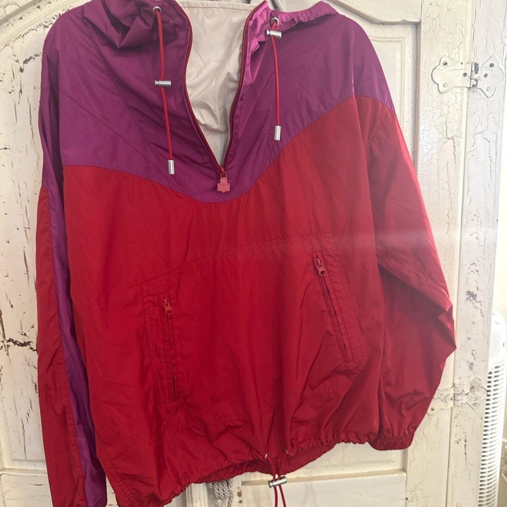Red and Purple Ski & Snow Jackets with Sporty Design
